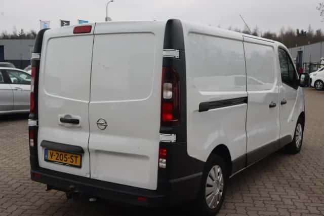 Opel Vivaro (2017) thumbnail 6