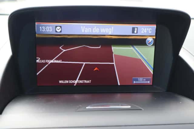 Opel Zafira (2012) thumbnail 6