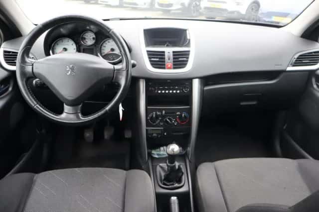 Peugeot 207 (2009) thumbnail 6