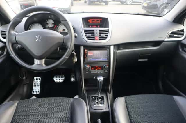 Peugeot 207 (2012) thumbnail 3