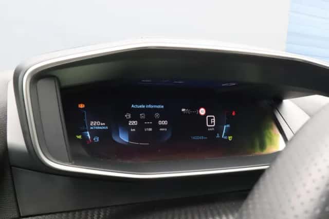Peugeot 208 (2021) thumbnail 4