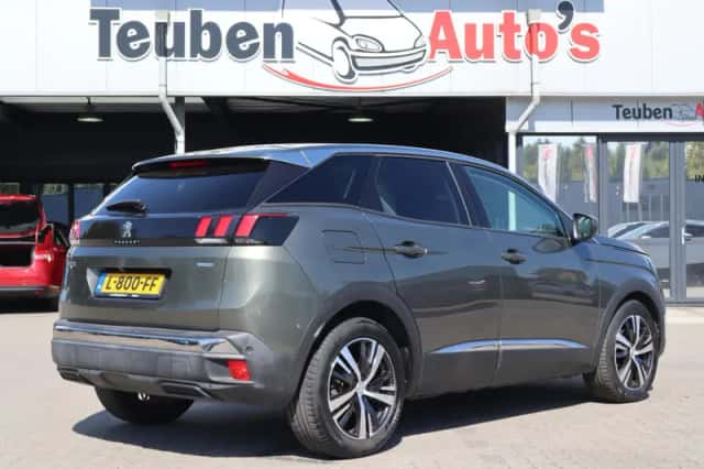 Peugeot 3008 (2017) thumbnail 3