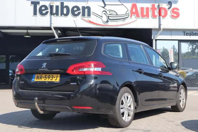 Peugeot 308 (2016) thumbnail 3