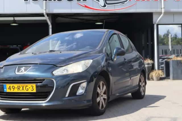 Peugeot 308 (2011) thumbnail 1
