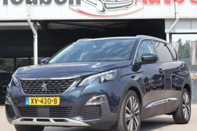 Peugeot 5008 (2019) thumbnail 1