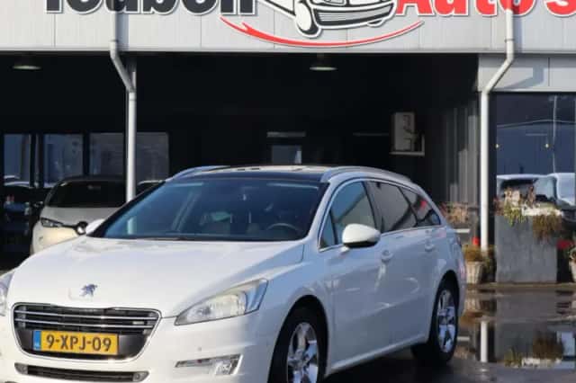 Peugeot 508 (2014) thumbnail 1