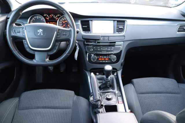 Peugeot 508 (2011) thumbnail 3