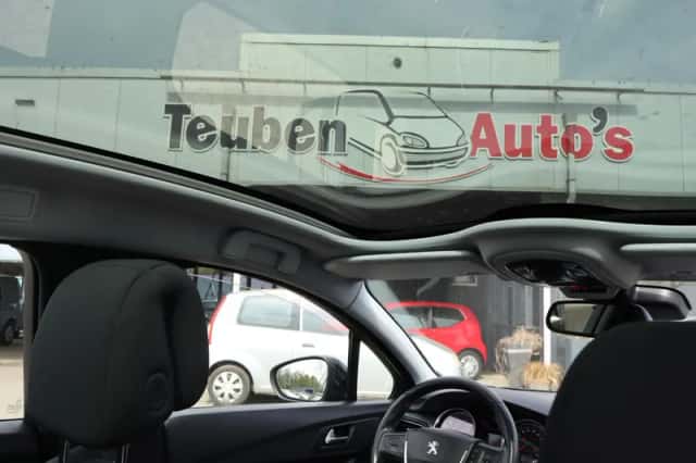 Peugeot 508 (2011) thumbnail 5