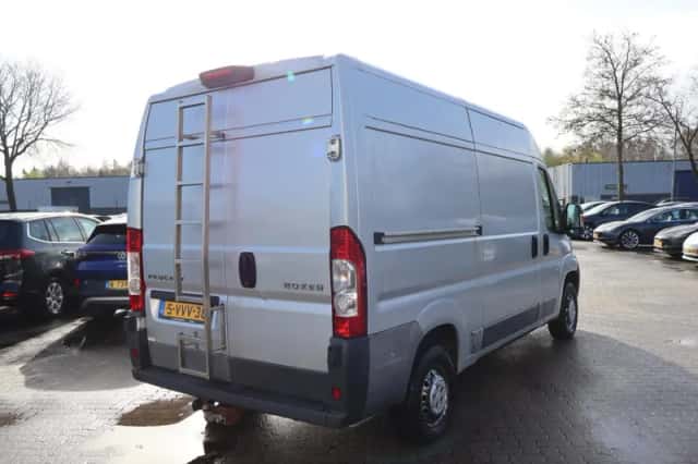Peugeot Boxer (2012) thumbnail 4
