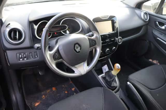 Renault Clio (2015) thumbnail 6