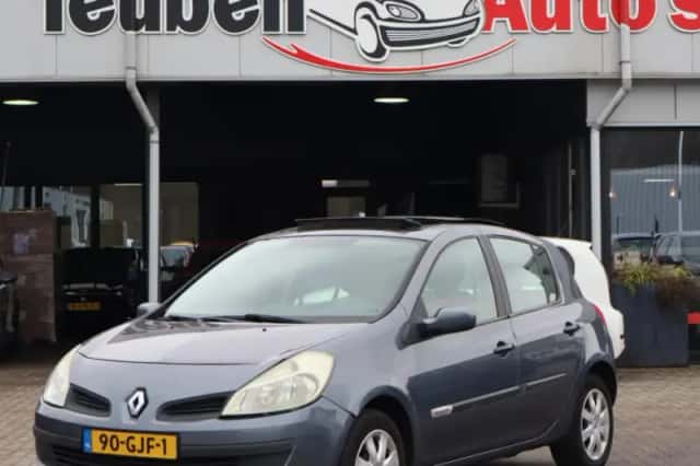 Renault Clio (2008) thumbnail 1