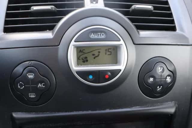 Renault Mégane (2008) thumbnail 6