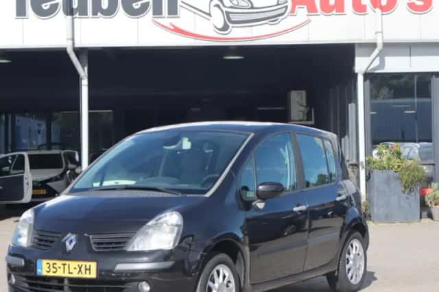 Renault Modus (2006) thumbnail 1