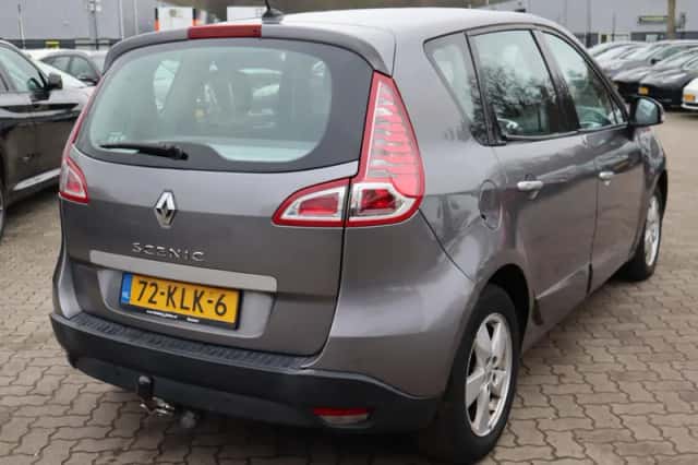 Renault Scénic (2010) thumbnail 4