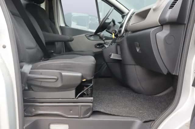 Renault Trafic (2018) thumbnail 3