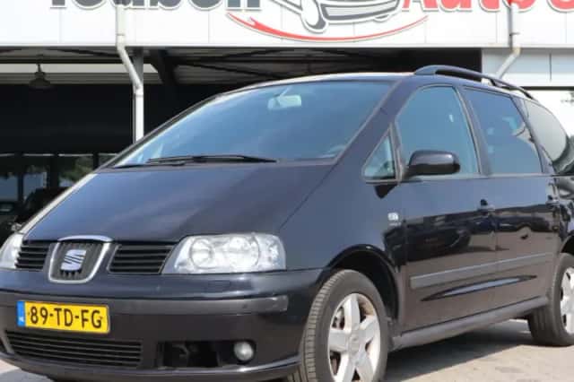 SEAT Alhambra (2006) thumbnail 1