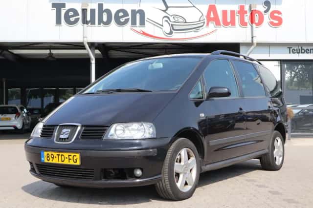 SEAT Alhambra (2006) thumbnail 2