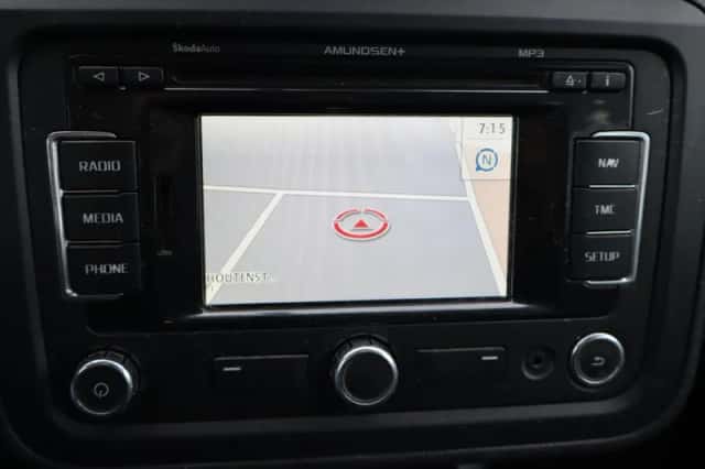 Škoda Fabia (2012) thumbnail 4
