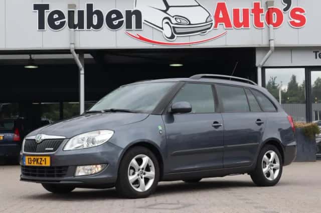 Škoda Fabia (2011) thumbnail 2