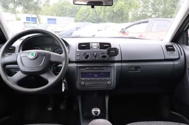 Škoda Fabia (2011) thumbnail 6