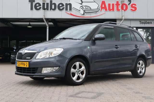 Škoda Fabia (2011) thumbnail 2
