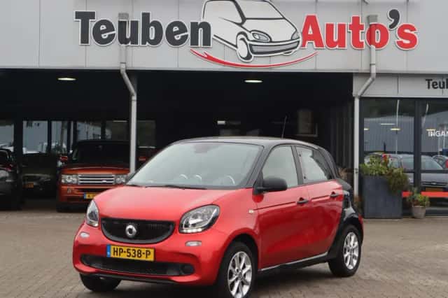 Smart Forfour (2015) thumbnail 1