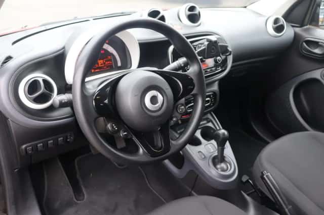 Smart Forfour (2015) thumbnail 5