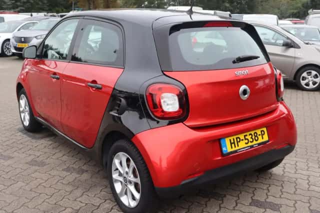 Smart Forfour (2015) thumbnail 6