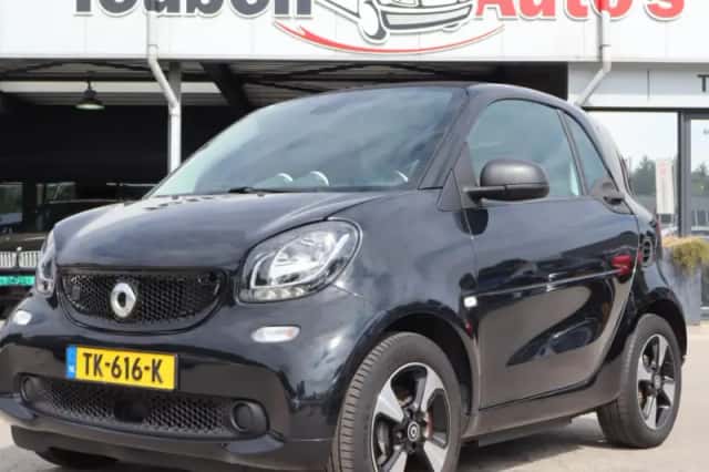 Smart Fortwo (2018) thumbnail 1