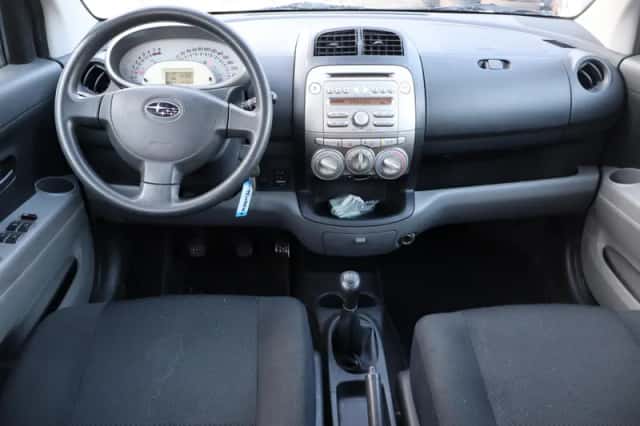 Subaru Justy (2011) thumbnail 3