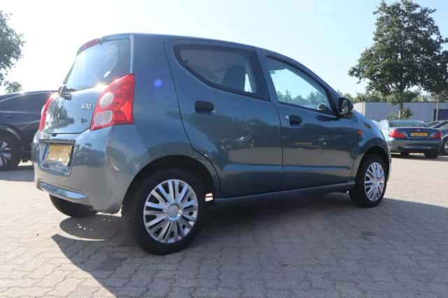 Suzuki Alto (2009) thumbnail 3
