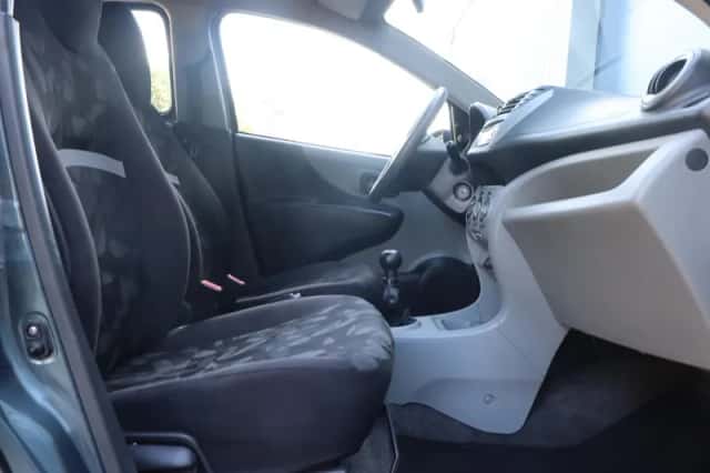 Suzuki Alto (2009) thumbnail 5