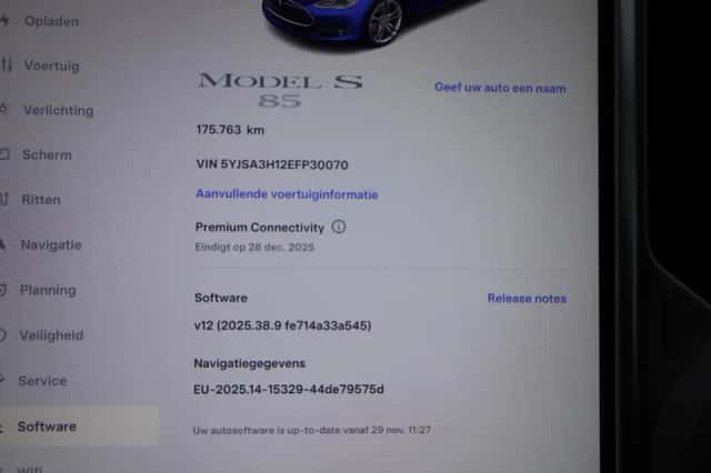 Tesla Model S (2014) thumbnail 4