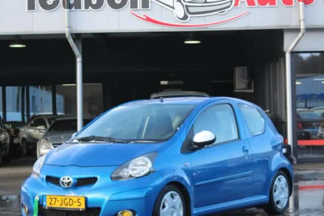 Toyota Aygo (2009) thumbnail 1