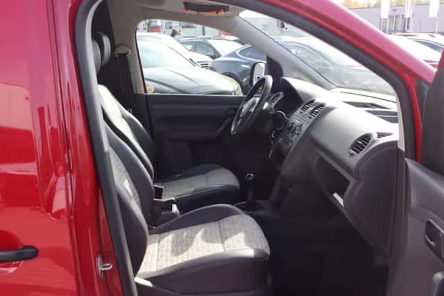 Volkswagen Caddy (2011) thumbnail 6