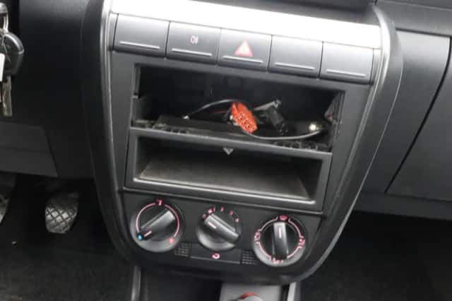 Volkswagen Fox (2007) thumbnail 6