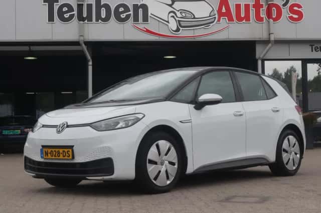 Volkswagen ID.3 (2021) thumbnail 2