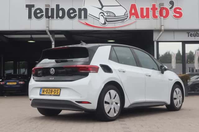 Volkswagen ID.3 (2021) thumbnail 3