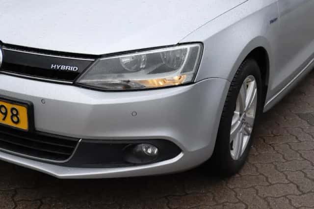 Volkswagen Jetta (2013) thumbnail 5