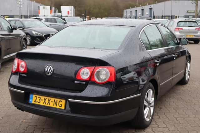 Volkswagen Passat (2007) thumbnail 5