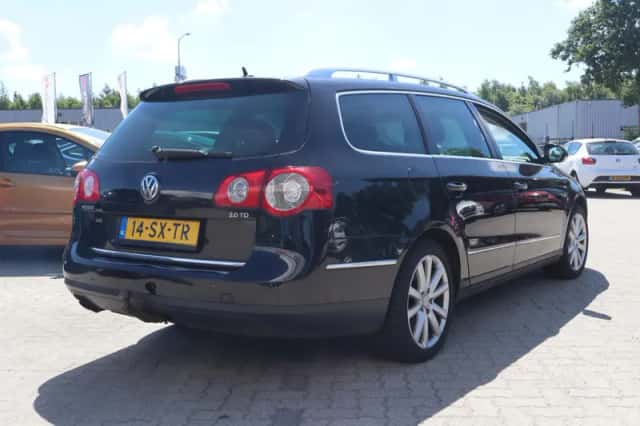 Volkswagen Passat (2006) thumbnail 3