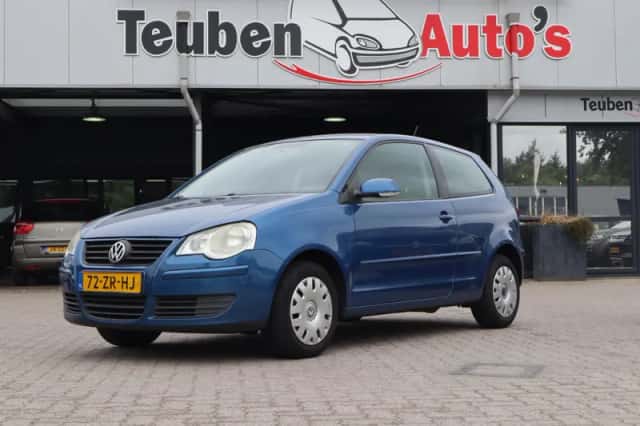 Volkswagen Polo (2008) thumbnail 2