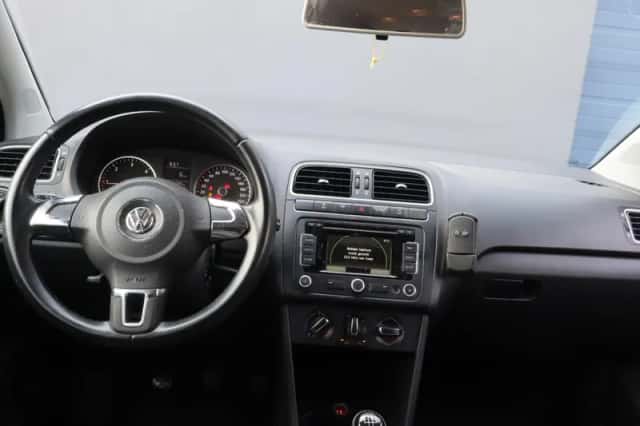 Volkswagen Polo (2013) thumbnail 4
