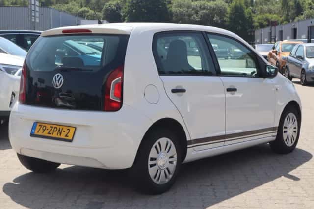 Volkswagen Up! (2013) thumbnail 3