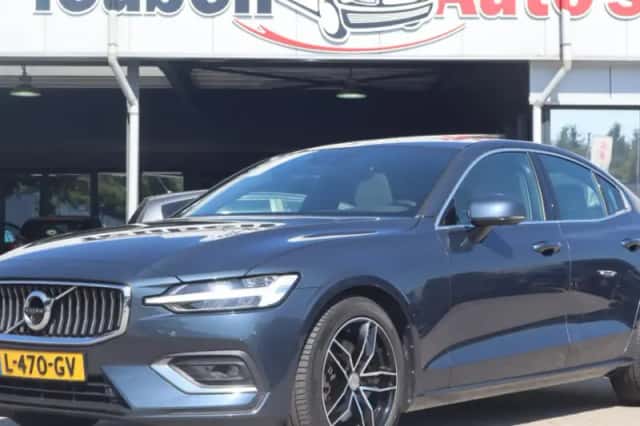 Volvo S60 (2021) thumbnail 1