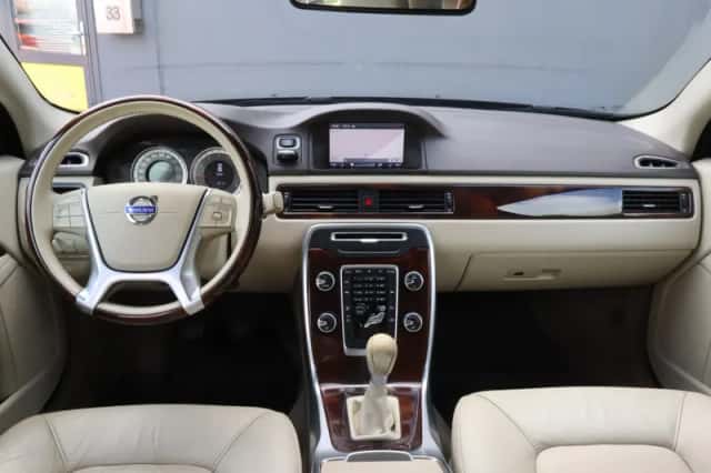 Volvo S80 (2013) thumbnail 3
