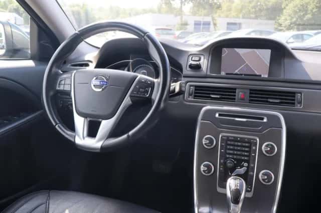 Volvo V70 (2015) thumbnail 6