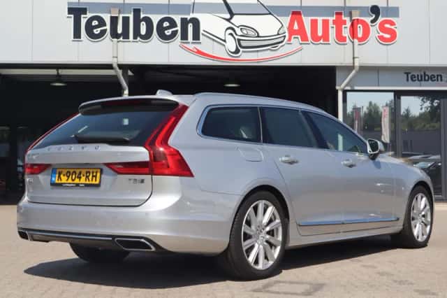 Volvo V90 (2019) thumbnail 3