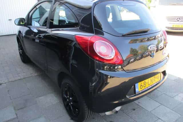 Ford Ka (2010) thumbnail 3