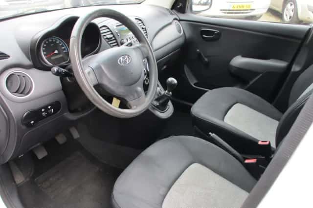 Hyundai i10 (2009) thumbnail 5